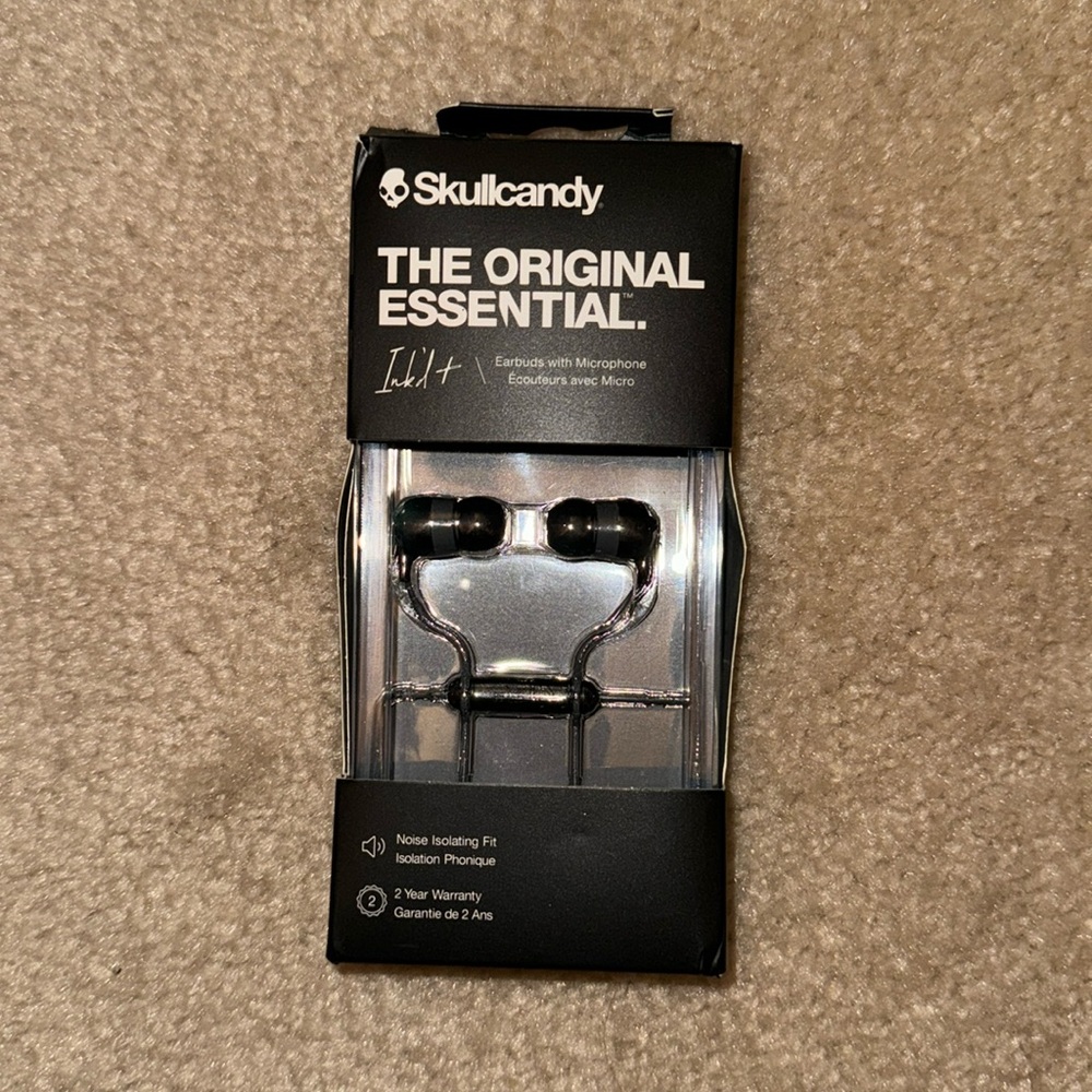 Skullcandy earbuds